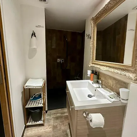 Apartamento Charming Little Duplex Historic Center! Montpellier