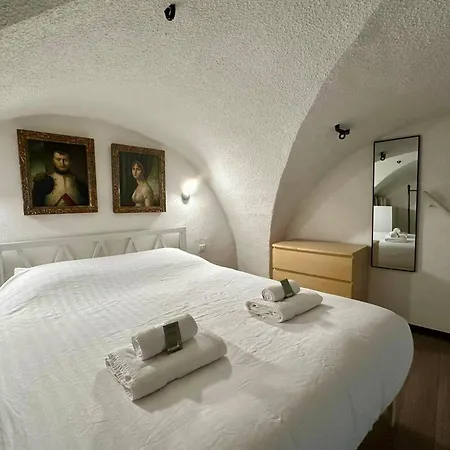 Charming Little Duplex Historic Center! Apartamento Montpellier