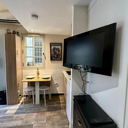 Charming Little Duplex Historic Center! Apartamento Montpellier
